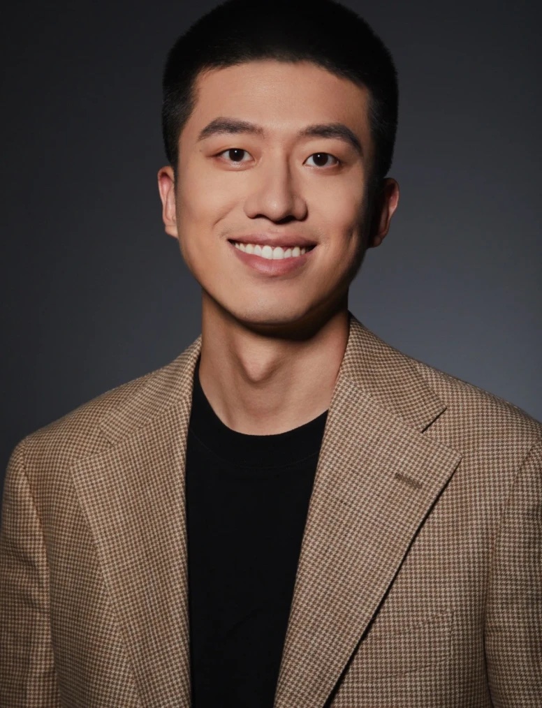 Yiyang Hou